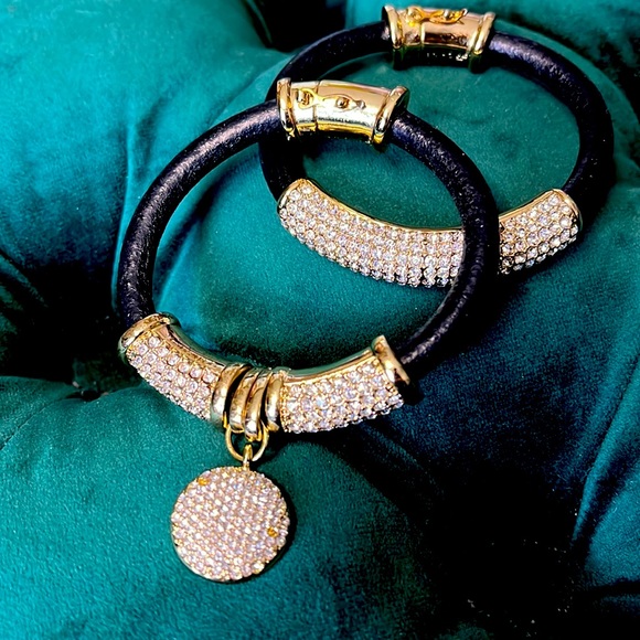 Joan Boyce Bracelet Set. White Crystals. For Small Wrist. - Picture 1 of 8